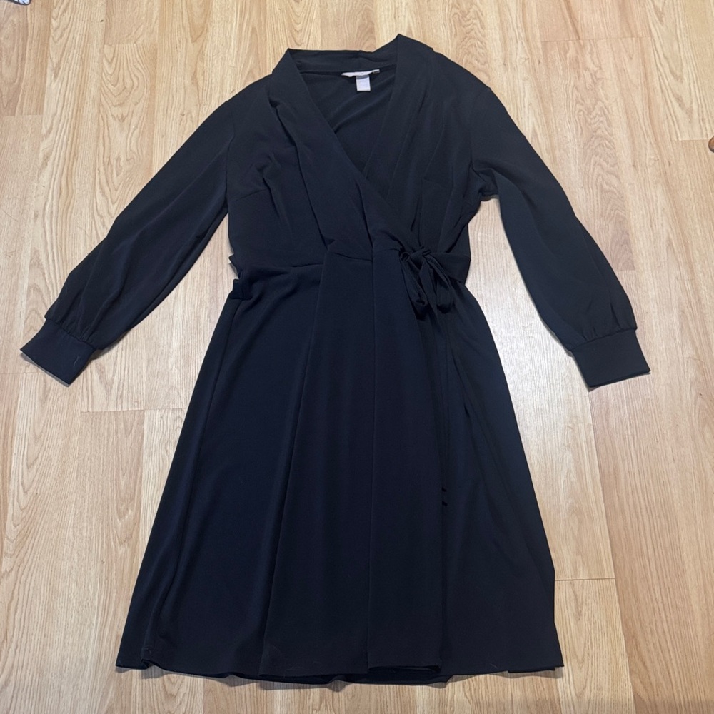 H&M size XL Black Long Sleeve Wrap Dress flattering - Picture 11 of 12